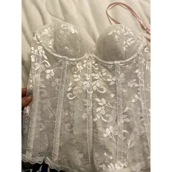 Carnival Vintage Lace White Bride Lingerie size 32C - Picture 3 of 7